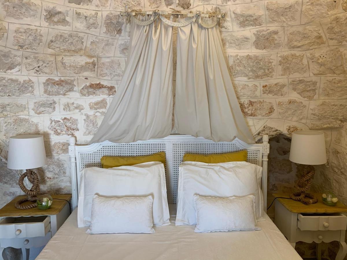 Trulli Tesoro Bed & Breakfast Cisternino Exterior photo